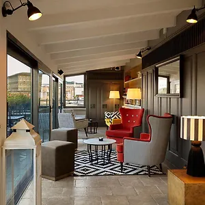 https://trianon-borgo-pio.it-romehotels.com